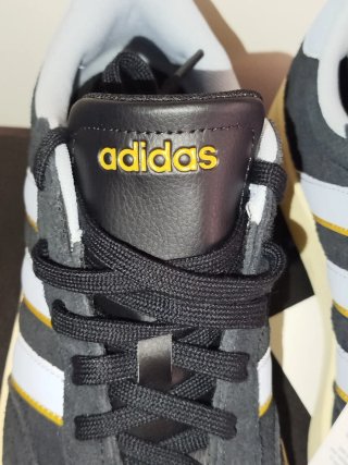 Zapatillas Adidas Barreda Negras y Azules