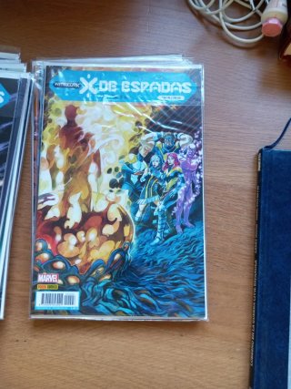 X De ESPADAS (varios autores)