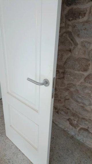 Puerta madera maciza lacada blanco