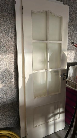 Puerta madera maciza lacada blanco