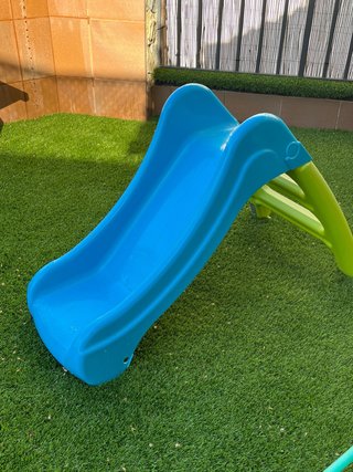 Tobogán infantil azul y verde