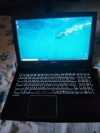 Ordenador MSI Negro