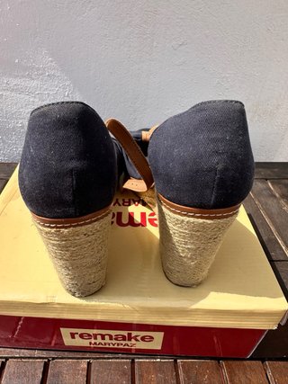 Sandalias cuña Tommy Hilfiger azul y marrón