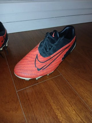 Zapatillas fútbol Nike Phantom rojas