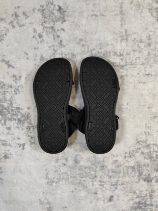 Sandalias planas técnicas NUEVAS  talla 42