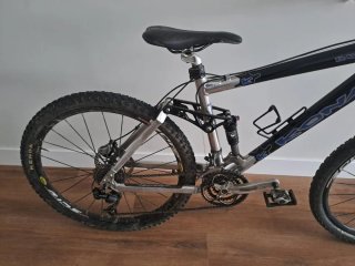 Bicicleta Kona Dawg Aluminio