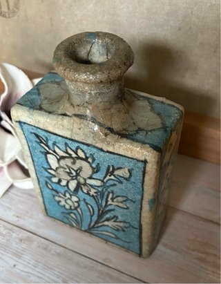 2 fiaschette in ceramica smaltata stile Iznik