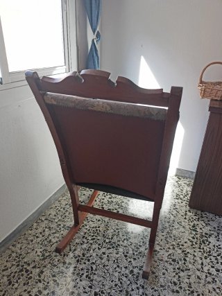 Mecedora de madera