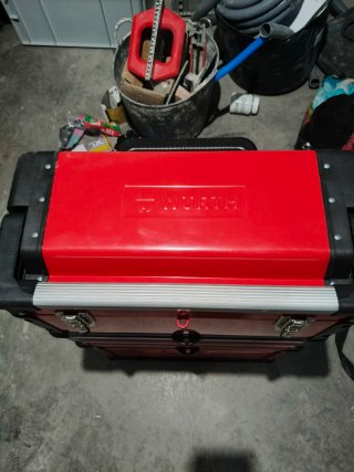 Caja de herramientas Wurth roja