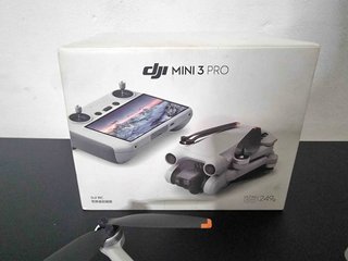 Dron DJI Mini 3 Pro + Fly More Combo