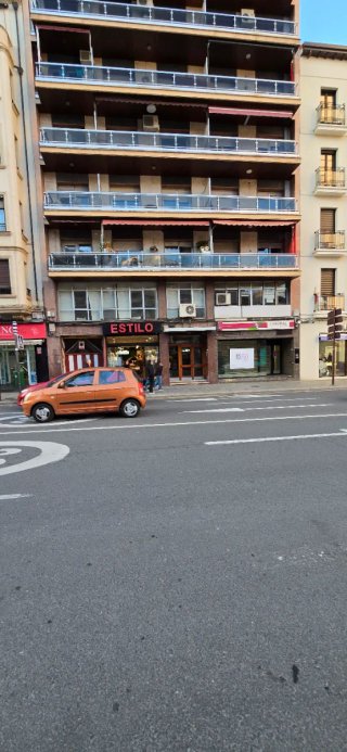 Oficina Marqués de Murrieta 22 180m2 con garaje