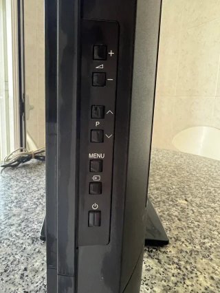 Televisor SHARP 32 Pulgadas Negro | Como Nuevo