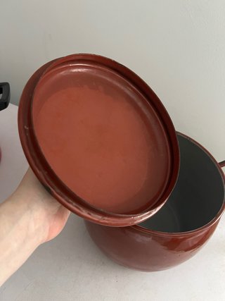 Olla/Tartera antigua marrón esmaltada