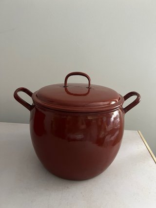 Olla/Tartera antigua marrón esmaltada