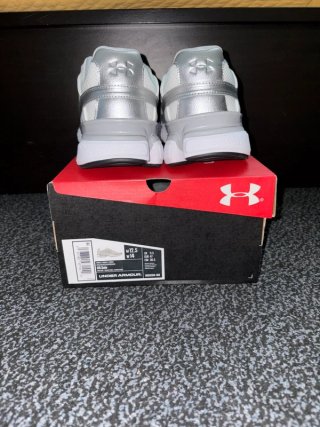 Under Armour UA Sola White Metallic Silver - 47 EU