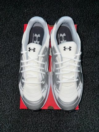 Under Armour UA Sola White Metallic Silver - 47 EU