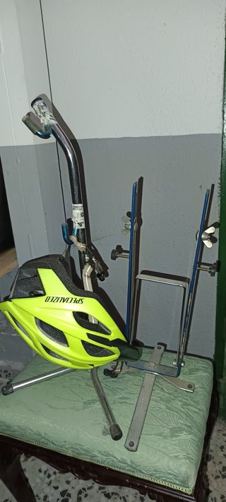 Casco Specialized, Soporte Bicis y Centrador