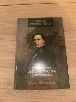 Libro  El extraño caso de Dr jekyll y Mr Hyde