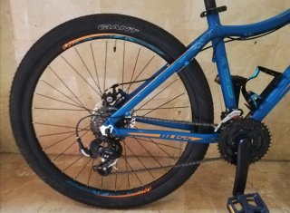 Bici MTB Marca: GIANT, Modelo: LIV BLISS, 27.5", S