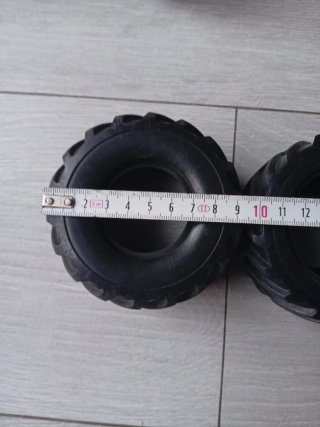 4 Ruedas RC Goma Negra