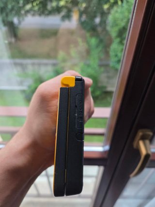 Nintendo DSi con scatola e accessori