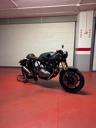 Suzuki GSX400E Cafe Racer