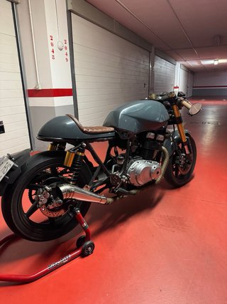 Suzuki GSX400E Cafe Racer