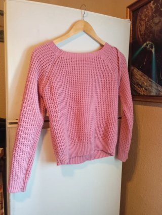 Blusa rosa de manga larga con cordones