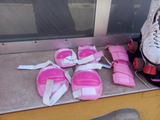 patines con equipo proteccion