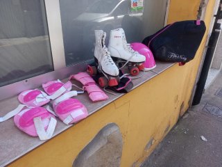 patines con equipo proteccion