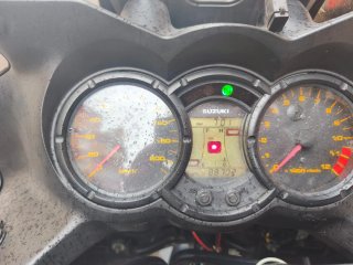 Suzuki V-Strom 650 Adventure.vendo o cambio