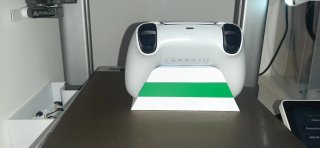 Soporte mando PS5 con escudo Elche CF