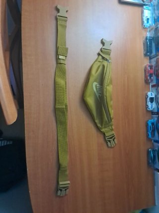 Riñonera Nike Verde Oliva