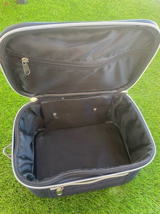 Dos Maletas de aseo para viajar