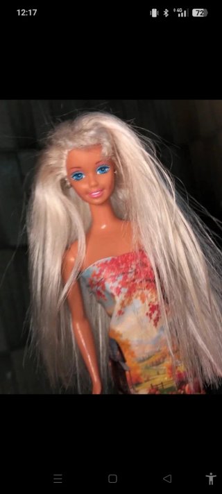 Barbie con vestito autunnale