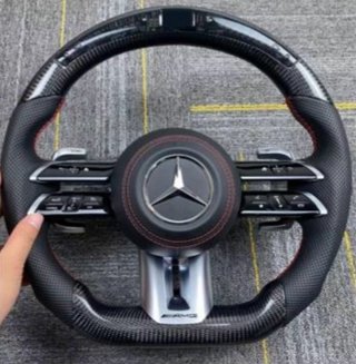 Volante Mercedes AMG Carbono y Piel