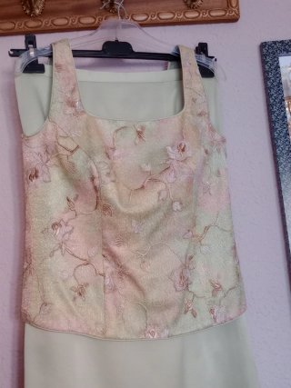 Traje de fiesta madrina verde y rosa