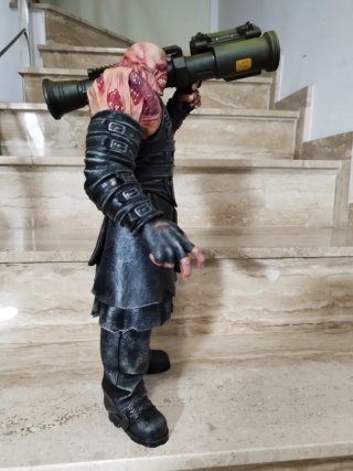 Figura Resina 1:4 Resident Evil Némesis