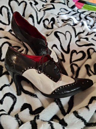 Zapatos Botín Tacón Blanco y Negro
