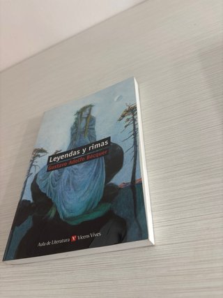 25. Leyendas y rimas