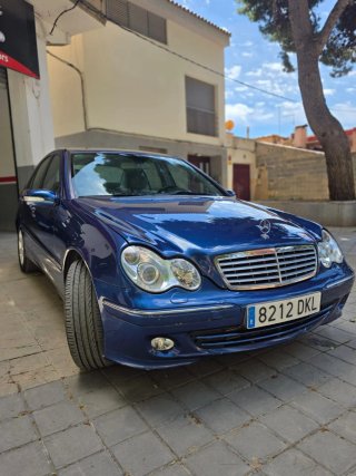 Mercedes-Benz c200 2005 con garantía 1 año