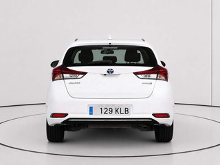 Toyota Auris 140H Hybrid Business 100 kW (136 CV)
