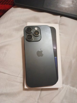 iPhone 16 Pro Negro