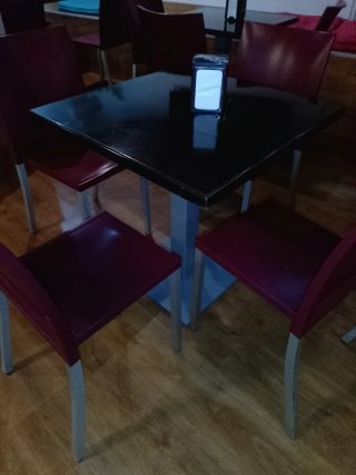 Mesas y sillas de comedor