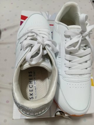 Skechers Air Cooled Memory Foam Blancas
