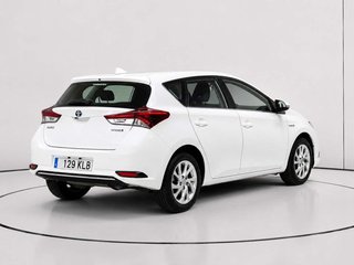 Toyota Auris 140H Hybrid Business 100 kW (136 CV)