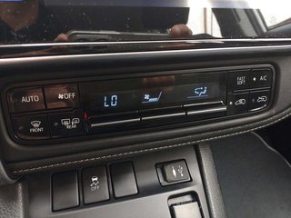 Toyota Auris 140H Hybrid Business 100 kW (136 CV)