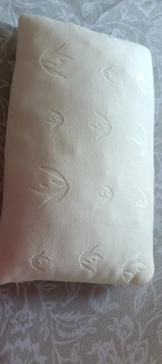 Juego de cama blanco semi usado son 2