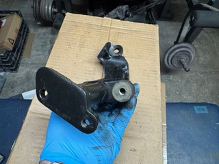 Soporte motor Aprilia RS50 Culo Avispa