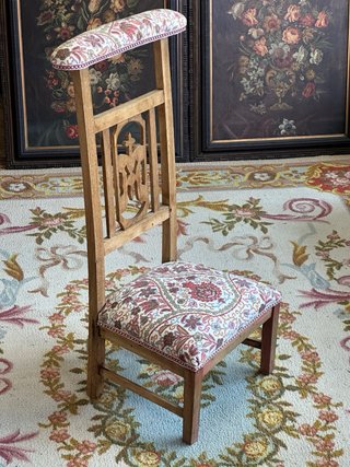 Reclinatorio antiguo floral